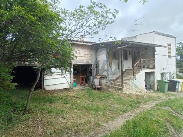 casa indipendente in vendita a Penne