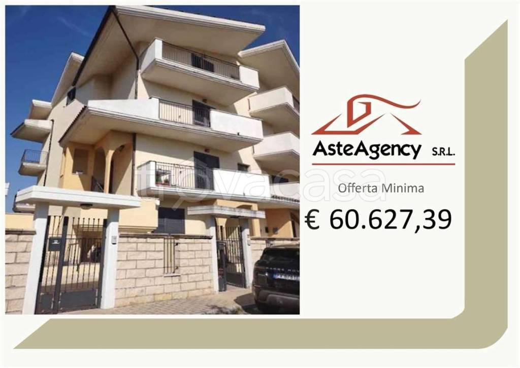 appartamento in vendita a Penne in zona Casale