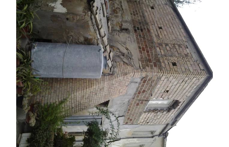 casa indipendente in vendita a Penne in zona Conaprato