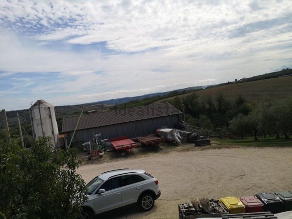 casa indipendente in vendita a Penne