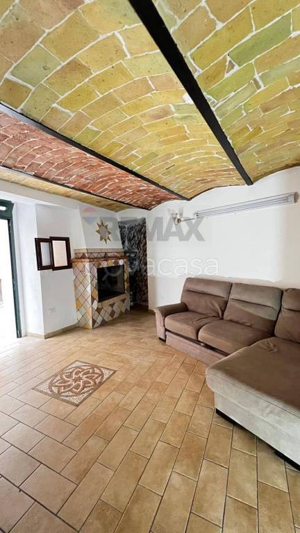 casa indipendente in vendita a Penne