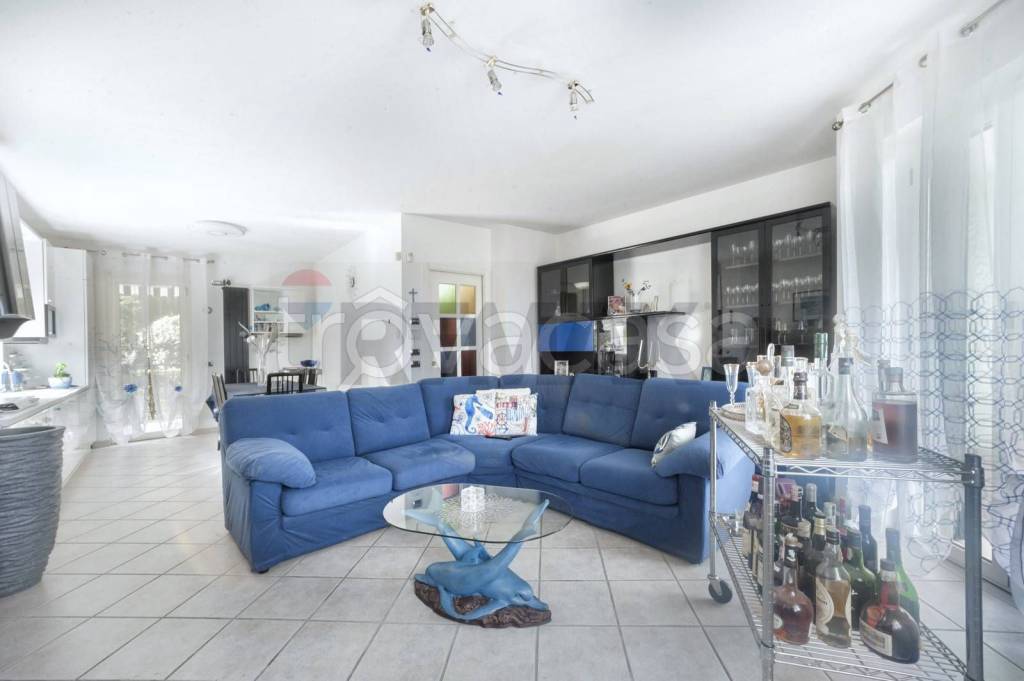 casa indipendente in vendita a Penne