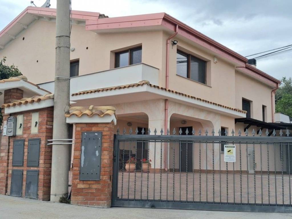 casa indipendente in vendita a Penne