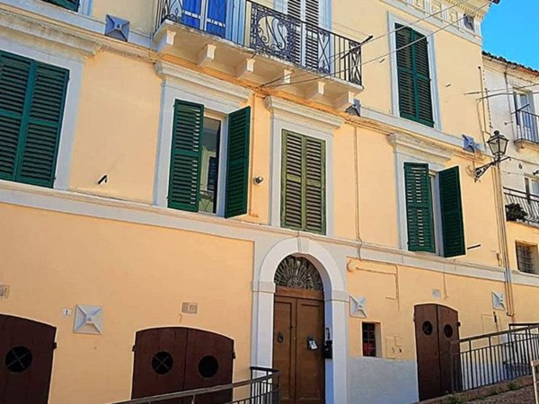 casa indipendente in vendita a Penne