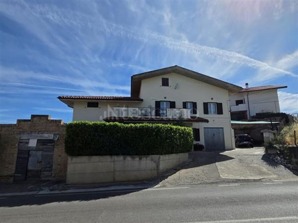 villa in vendita a Penne in zona Conaprato