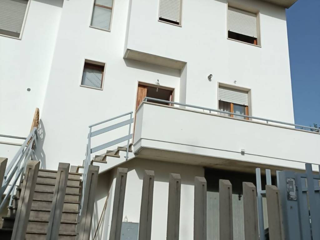 casa indipendente in vendita a Penne in zona Porta Caldaia