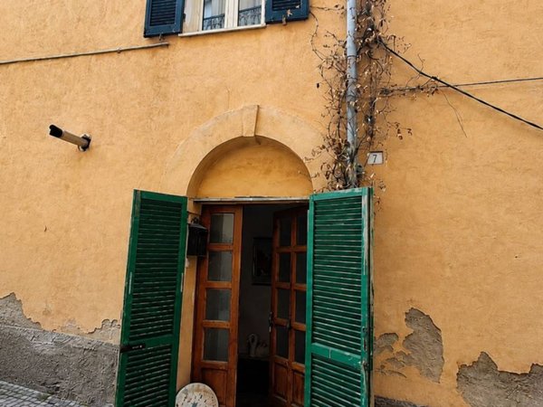 casa indipendente in vendita a Penne