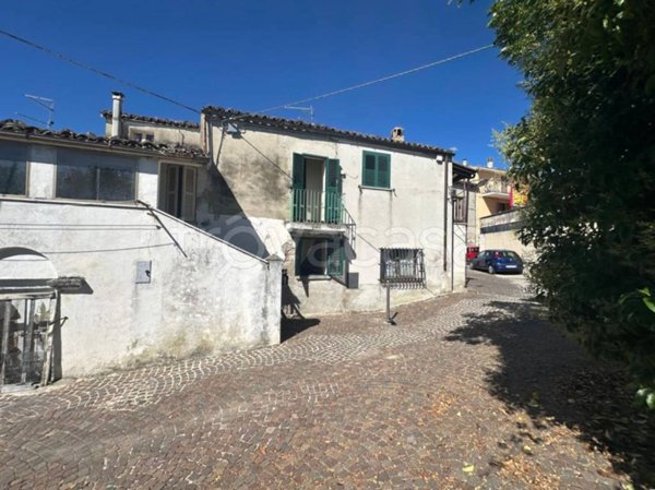 casa indipendente in vendita a Penne