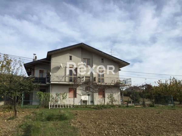 casa indipendente in vendita a Penne