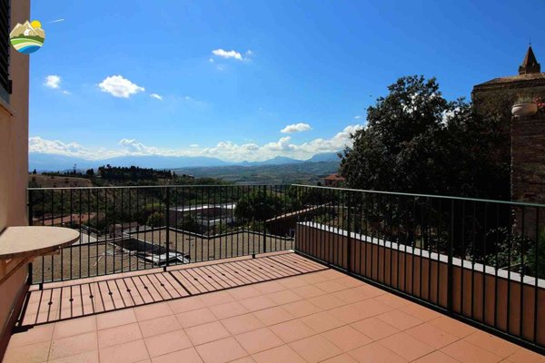 casa indipendente in vendita a Penne