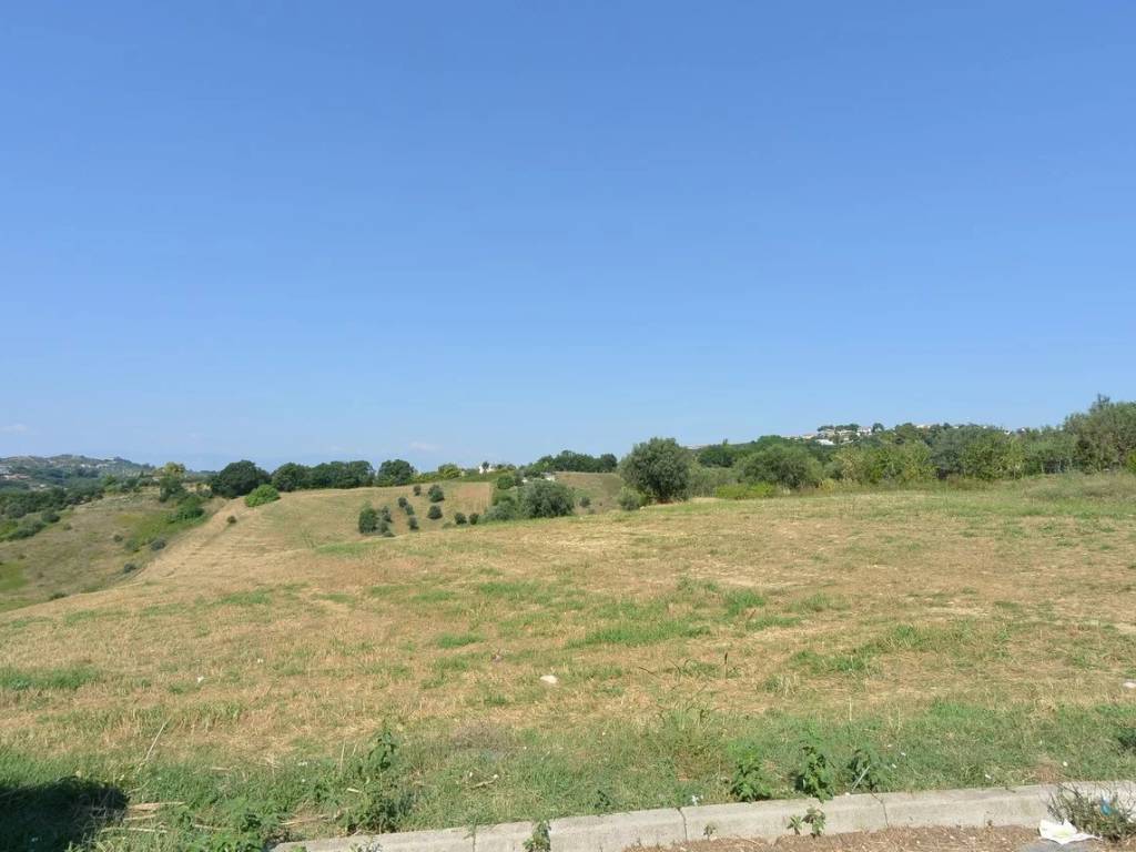 terreno agricolo in vendita a Pescara in zona Ospedale