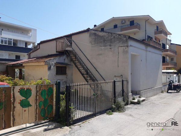 casa indipendente in vendita a Pescara in zona San Silvestro
