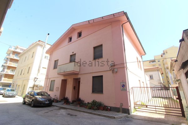 appartamento in vendita a Pescara in zona Centro Città