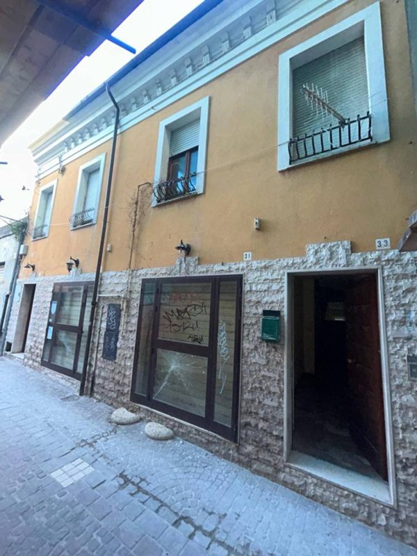 casa indipendente in vendita a Pescara in zona Porta Nuova