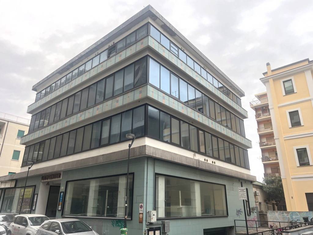 ufficio in vendita a Pescara