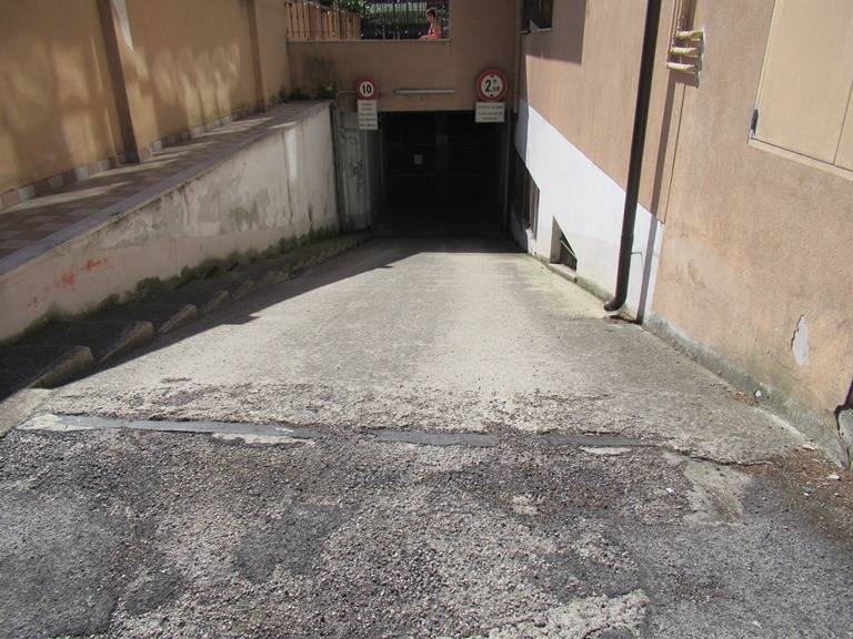 locale di sgombero in vendita a Pescara