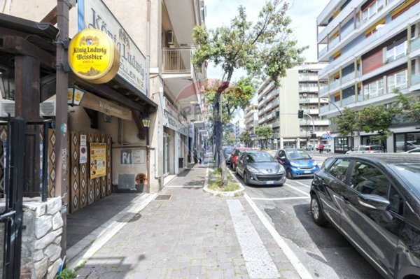 negozio in vendita a Pescara in zona Porta Nuova
