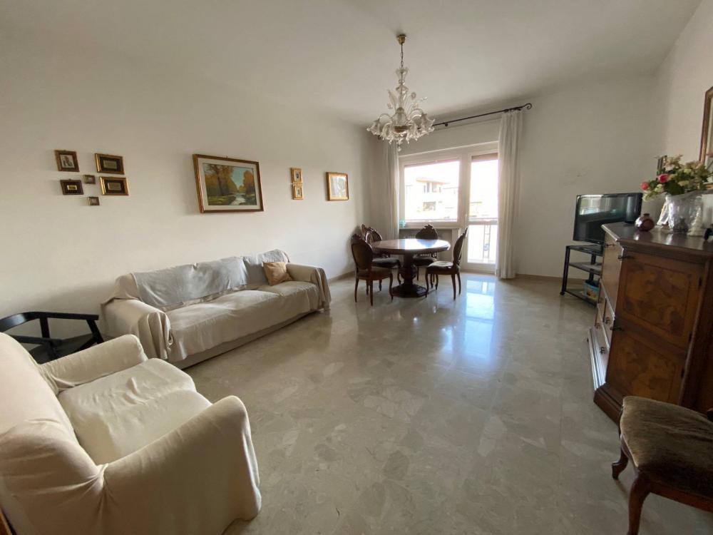 appartamento in vendita a Pescara in zona Centro Città