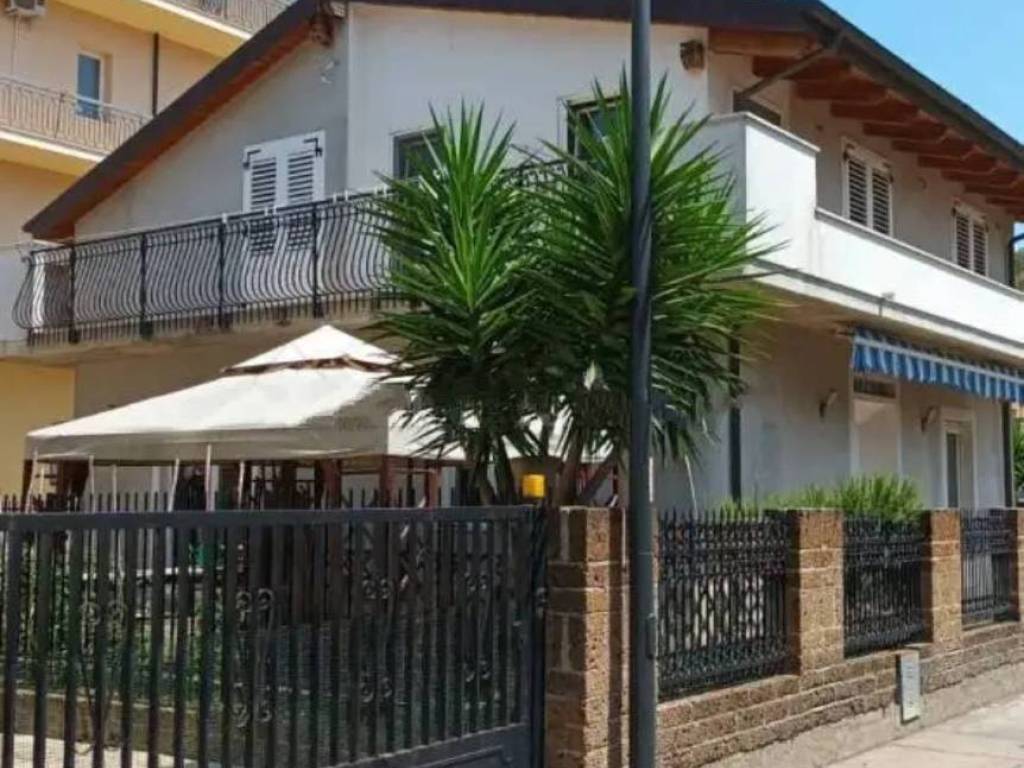 casa indipendente in vendita a Pescara
