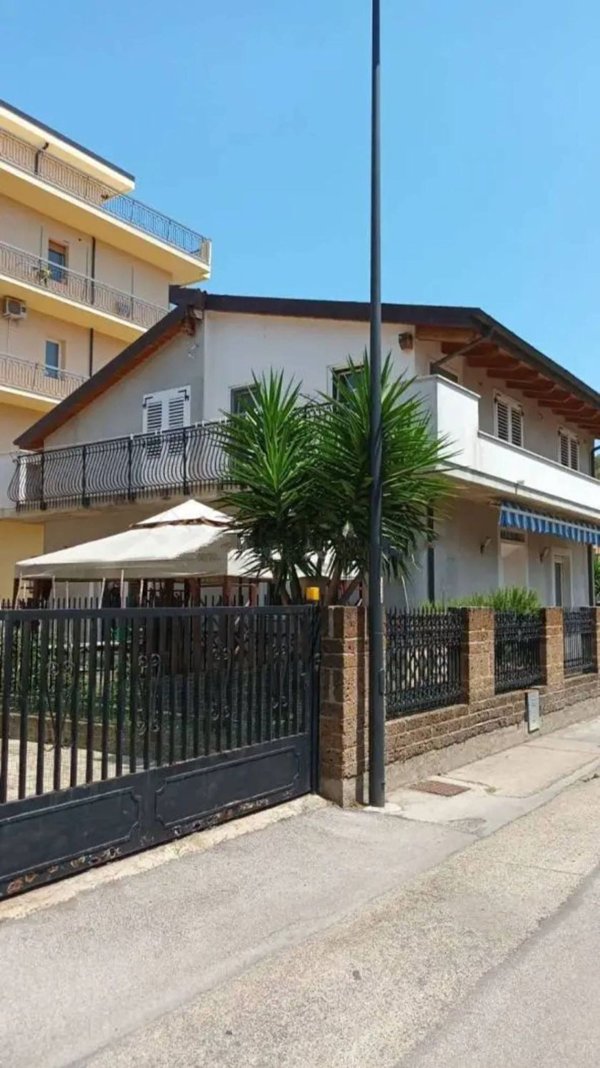 casa indipendente in vendita a Pescara