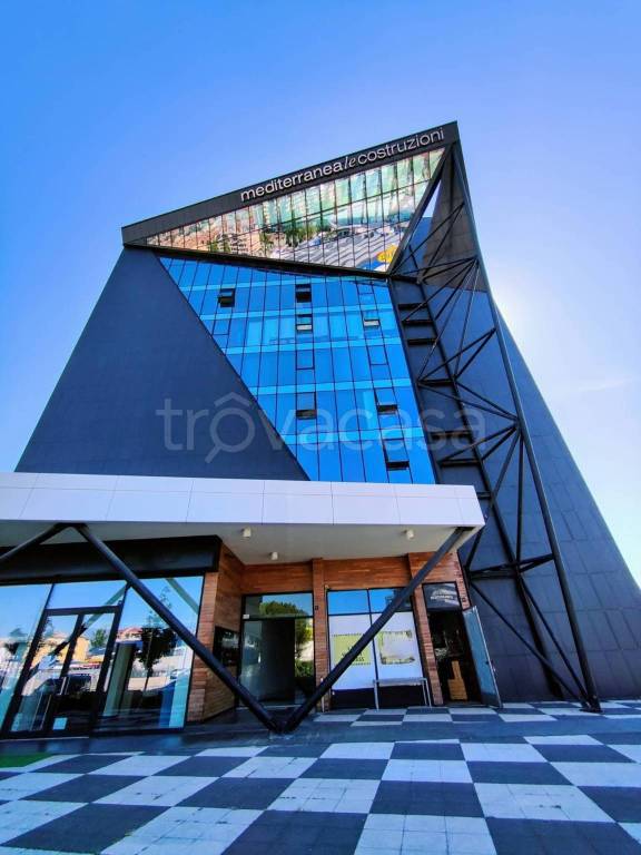 ufficio in vendita a Pescara in zona Porta Nuova