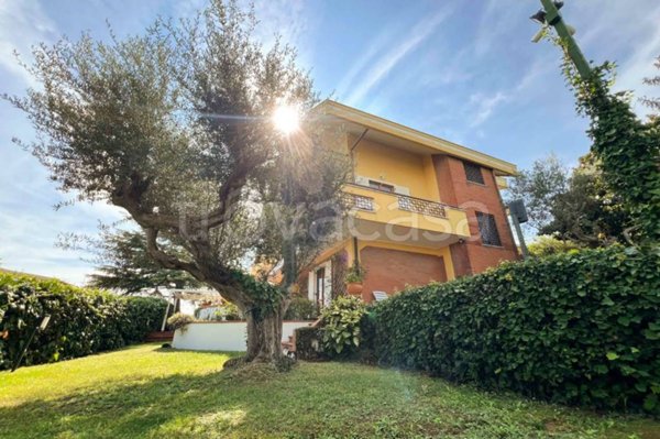 casa indipendente in vendita a Pescara in zona Colle Scorrano