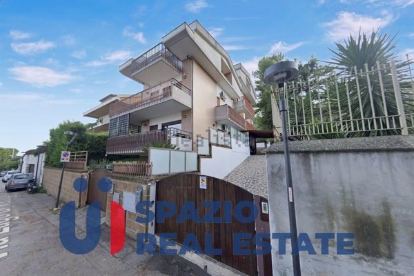 casa indipendente in vendita a Pescara in zona Pineta