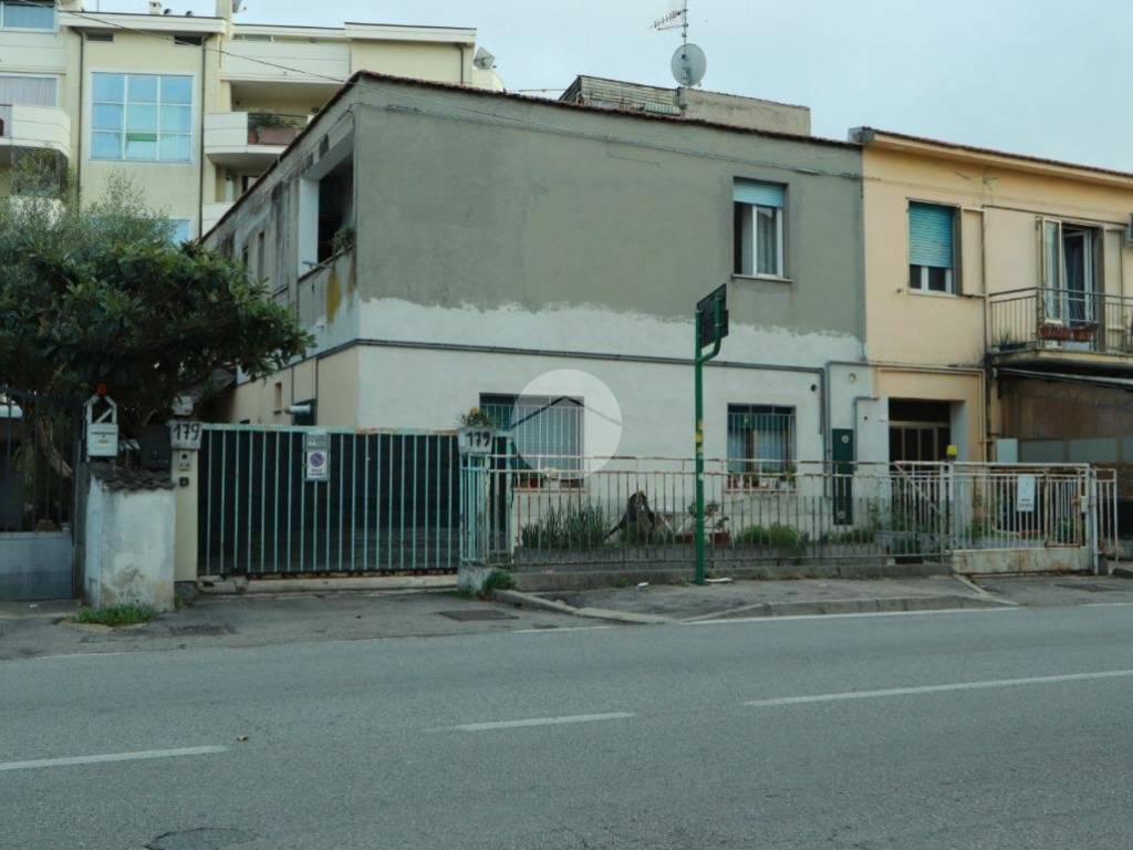 appartamento in vendita a Pescara in zona Fontanelle