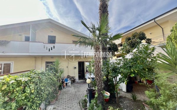 casa indipendente in vendita a Pescara in zona Porta Nuova