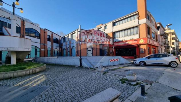 negozio in vendita a Pescara