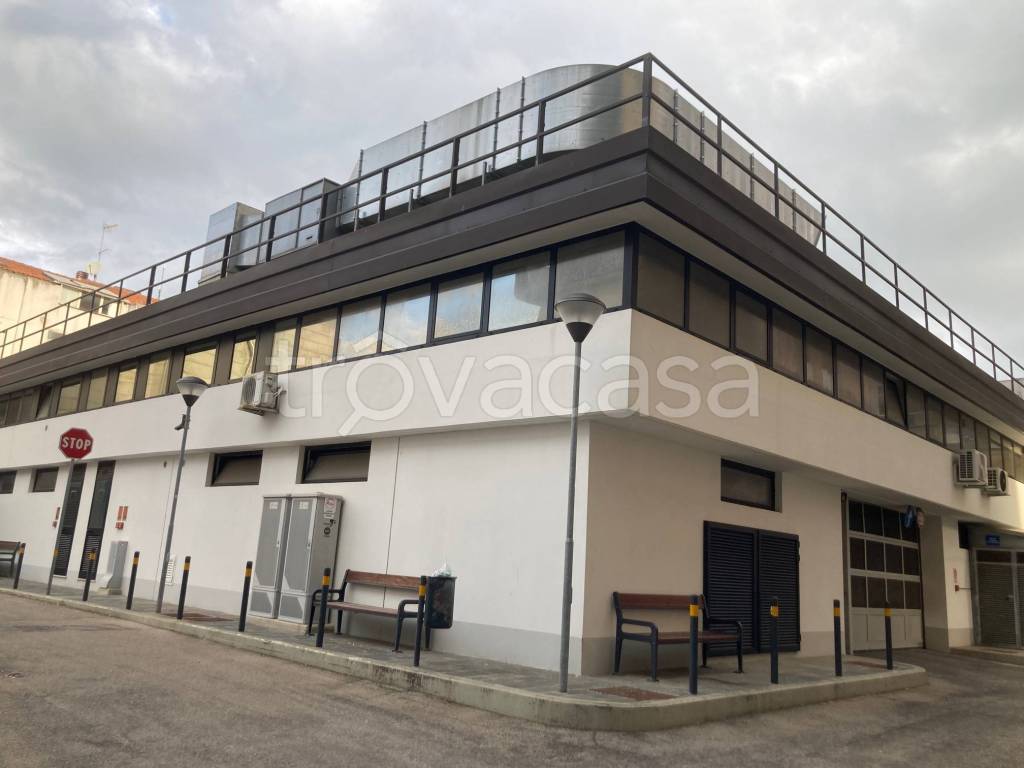 locale commerciale in vendita a Pescara in zona Centro Città