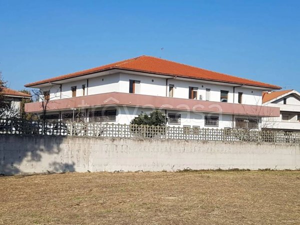 negozio in vendita a Pescara