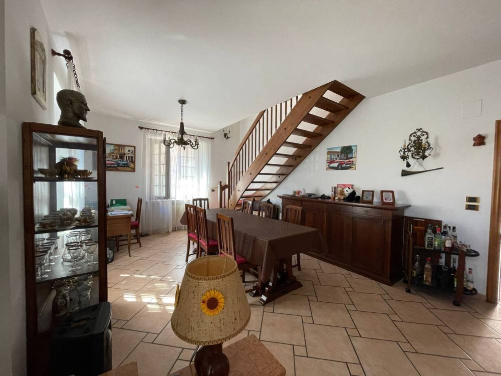 casa indipendente in vendita a Pescara in zona Centro Città
