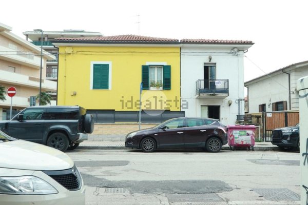 casa semindipendente in vendita a Pescara in zona Porta Nuova