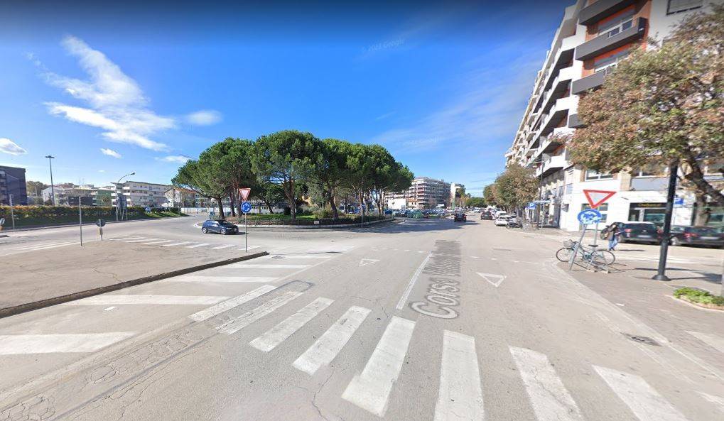 negozio in vendita a Pescara in zona Centro Città