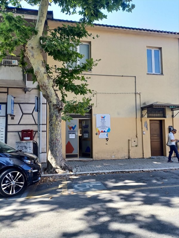 locale commerciale in vendita a Pescara