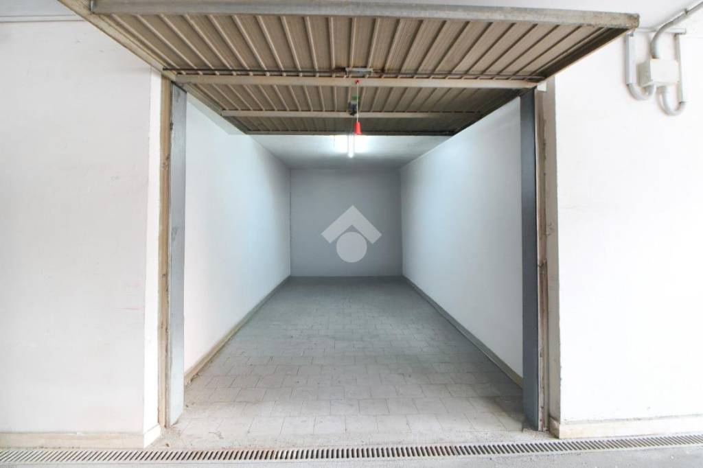 casa indipendente in vendita a Pescara in zona San Silvestro Spiaggia