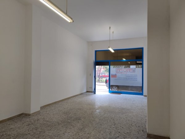 negozio in vendita a Pescara