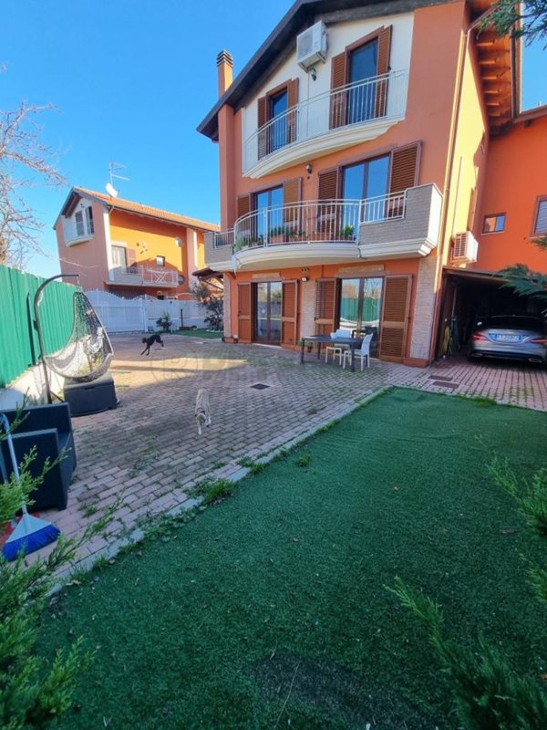 casa indipendente in vendita a Pescara