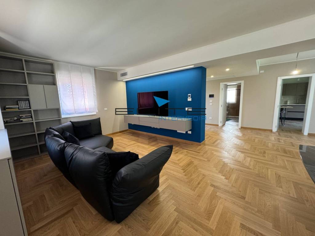 casa indipendente in vendita a Pescara in zona Centro Città