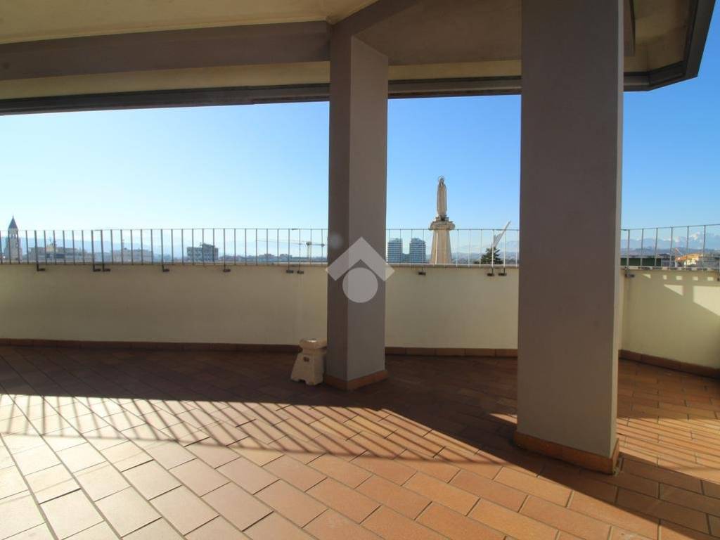 appartamento in vendita a Pescara in zona Centro Città