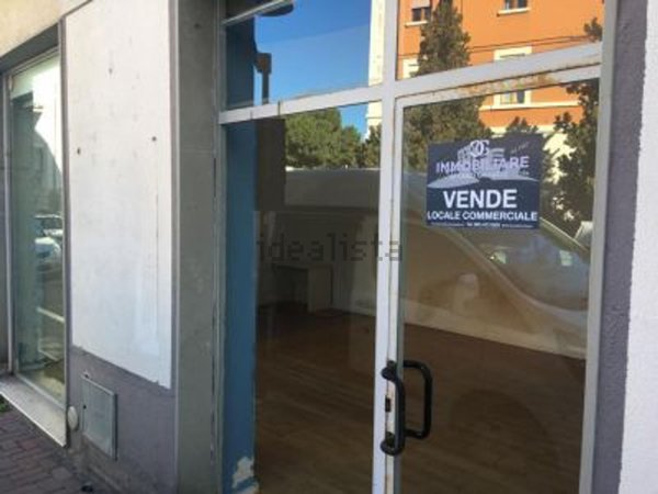locale commerciale in vendita a Pescara