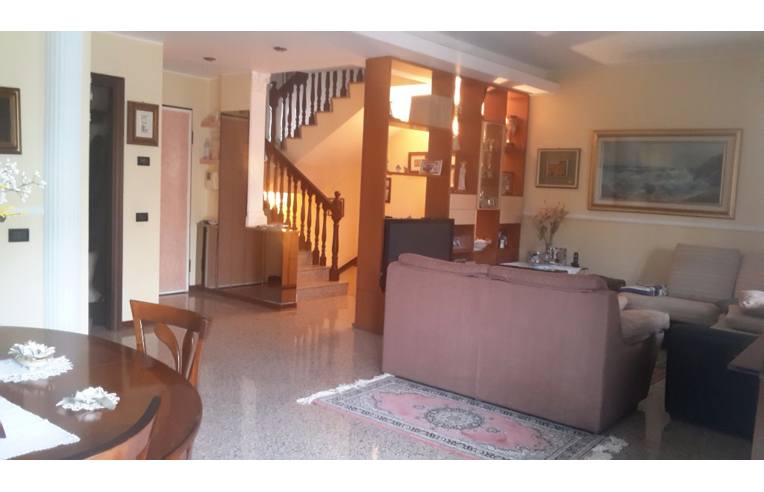 casa indipendente in vendita a Pescara