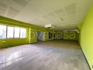 negozio in vendita a Pescara in zona Porta Nuova