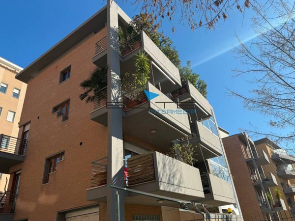 appartamento in vendita a Pescara in zona Porta Nuova