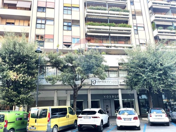 ufficio in vendita a Pescara
