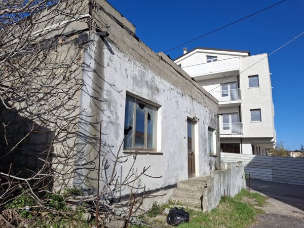 casa indipendente in vendita a Pescara