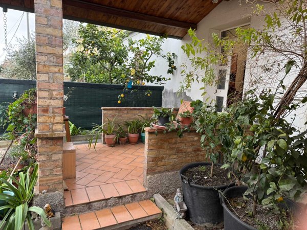 casa indipendente in vendita a Pescara