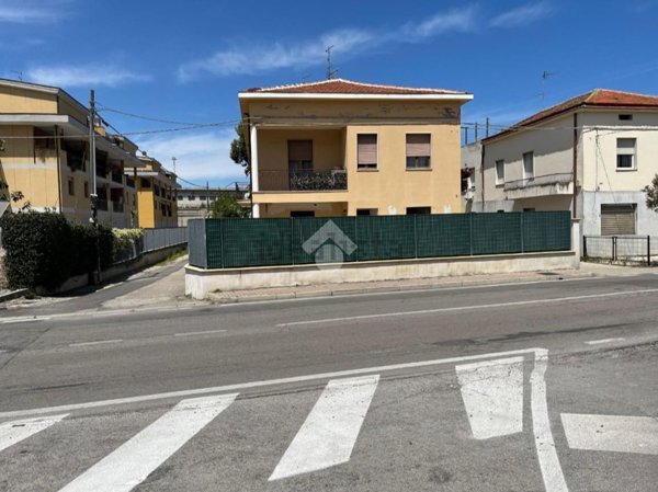 appartamento in vendita a Pescara in zona Porta Nuova