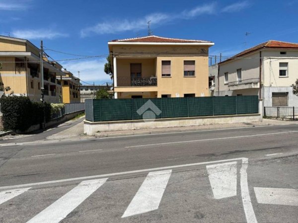 appartamento in vendita a Pescara in zona Porta Nuova